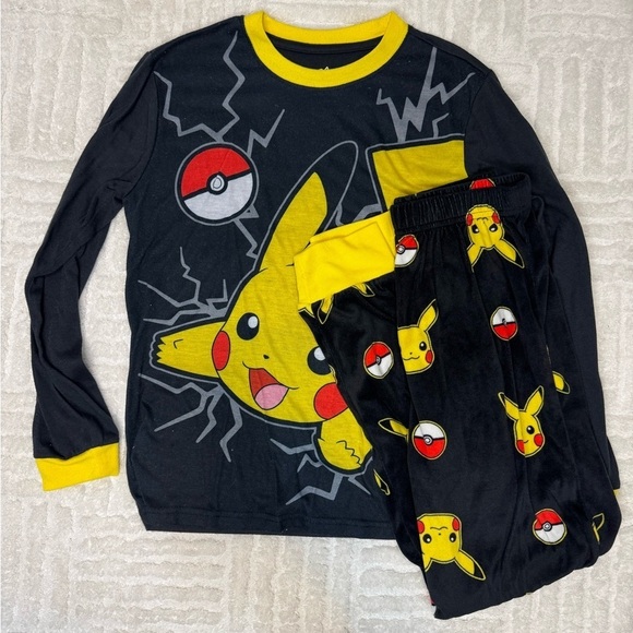 Pokemon Other - Pokémon Pikachu Long Sleeve Pajama Set- 10 / 12